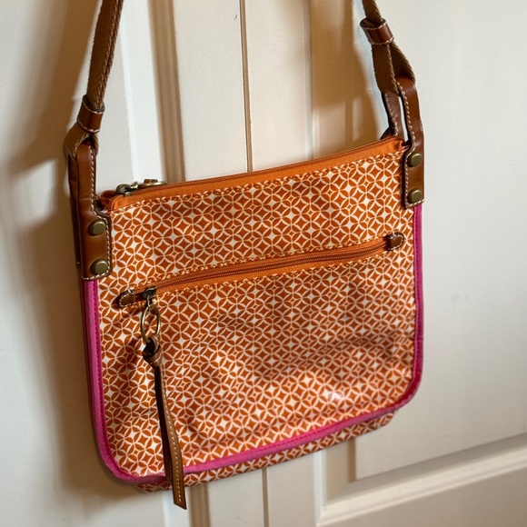 Gently used Fossil purse - Picture 4 of 4